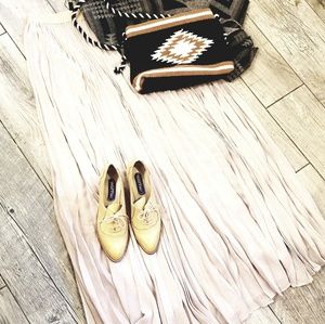 BCBG Cream crinkle maxi skirt XS  *TAGS REMOVED